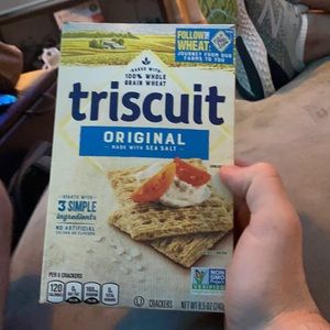 Triscuts